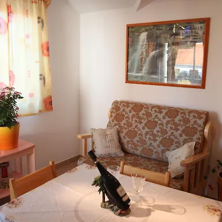 Appartement Two Bedroom With Garden View B2 *