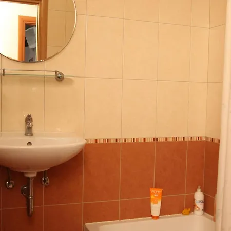Appartement Two Bedroom With Garden View B2 *