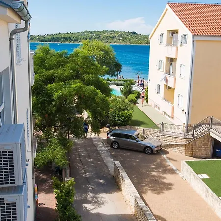 Two Bedroom With Garden View B2 *