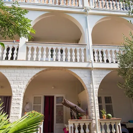 Appartement Two Bedroom With Garden View B2 *