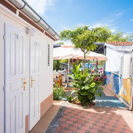 Two Bedroom With Garden View B2 * Srima