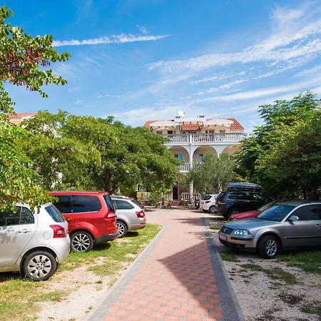 Two Bedroom With Garden View B2